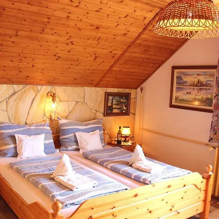 Aniko Apartman Apartment *